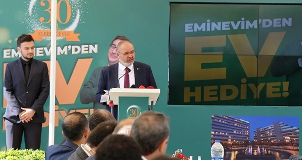 Eminevim Bu Kez Ev Hediye Edecek