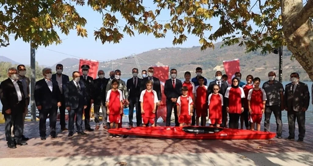 Kanocular Cumhuriyeti Kutladı