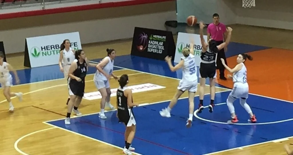 Samsun Canik Basket: 49 Beşiktaş HDI Sigorta: 112