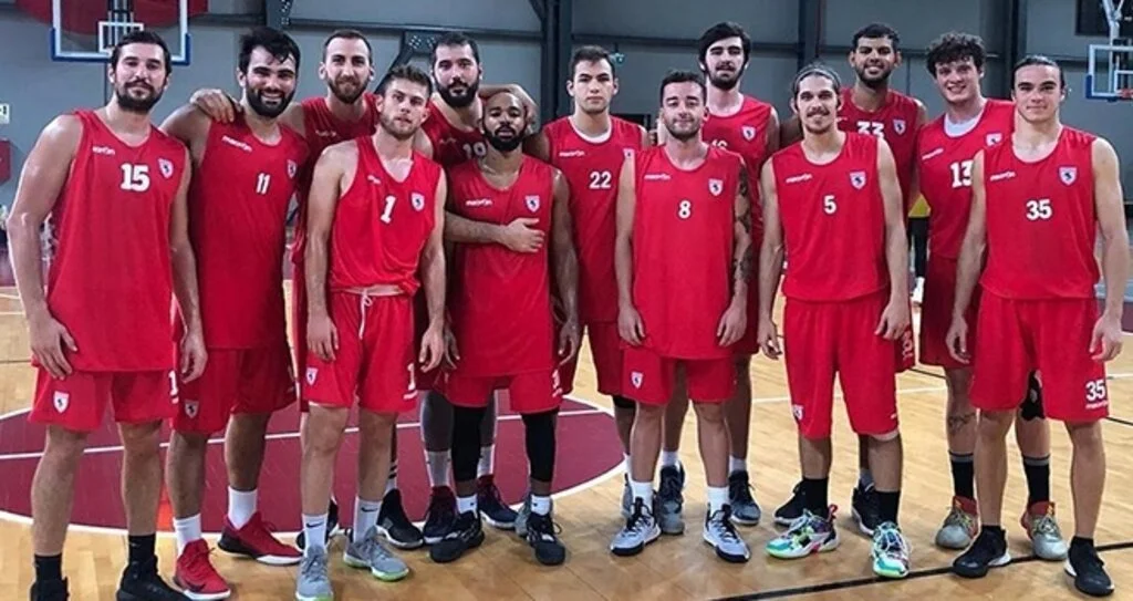 Samsunspor Basketbol: 75 Bornova Belediyespor: 81