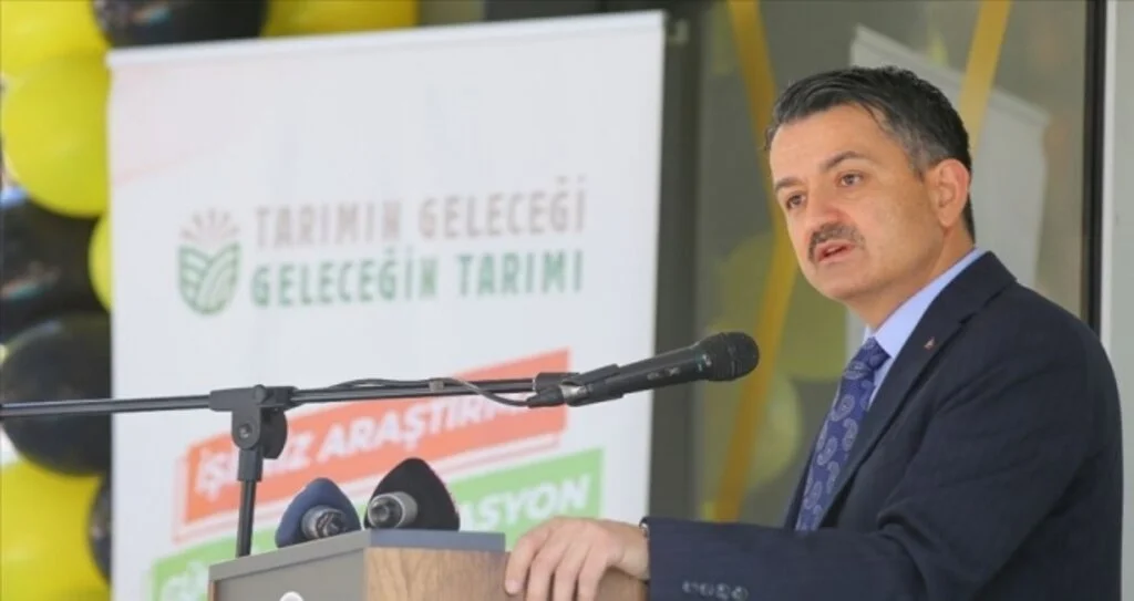 Tarım ve Orman Bakanı Pakdemirli: Hatay'daki orman yangınında meskun mahallerde maalesef zarar oluştu