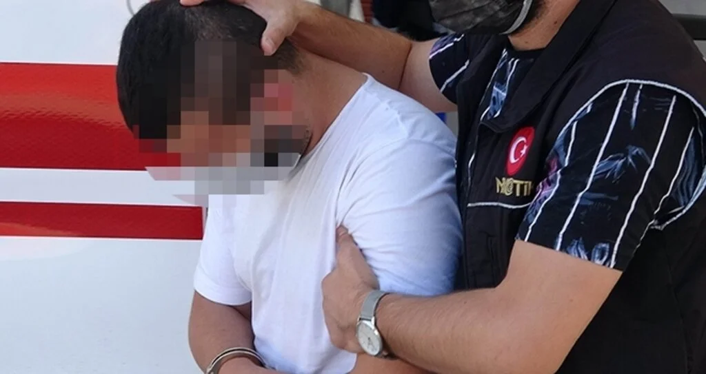 Uyuşturucu imalatı operasyonundan 2 kişi adliyeye sevk edildi