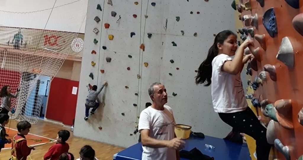 "Zirvede Ben de Varım Projesi" ile milli sporcular yetiştiriliyor
