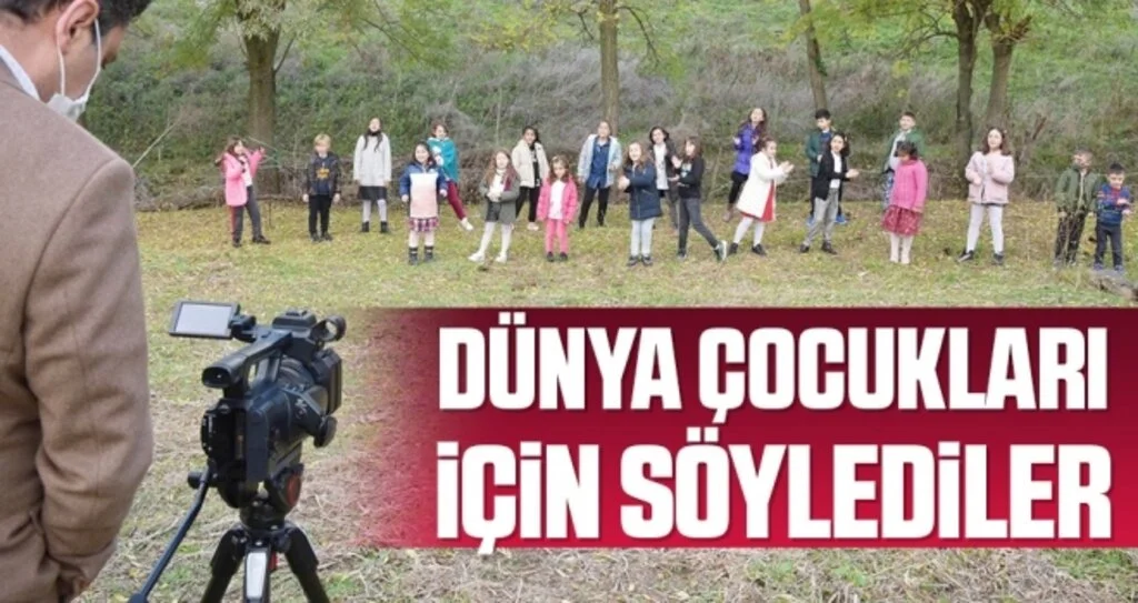 Atakum Belediyesi Çocuk Korosu dünya çocukları için şarkı söyledi