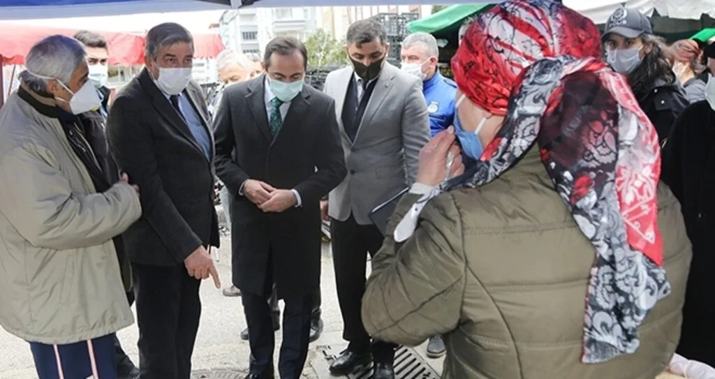Atakum zabıtasından kalabalık mekanlara yoğun denetim
