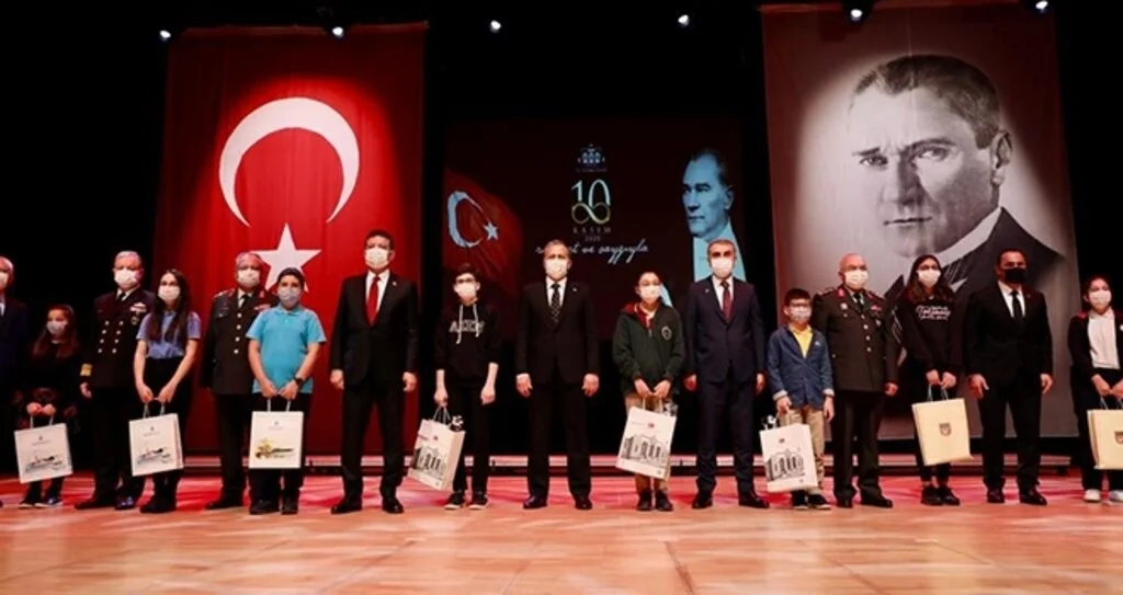 'Atatürk Fotoğraflarının Hikayesi' Sergisi Açıldı