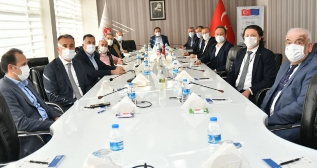 Başkan Demir işadamlarını dinledi 