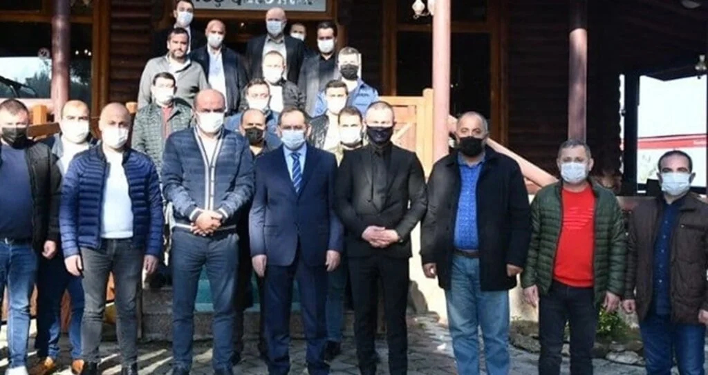Başkan Demir’den ikinci el oto esnafına: Belediye her konuda yanınızda