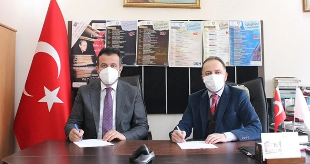 Çarşamba'da  kütüphaneye AVM'de yer verildi