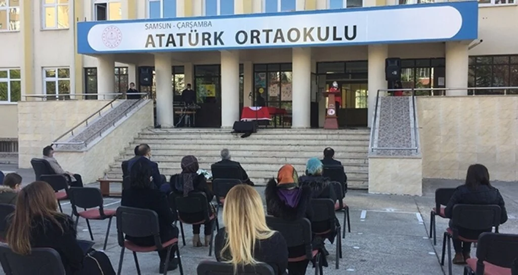 Çarşamba’da Öğretmenler Günü Kutlandı