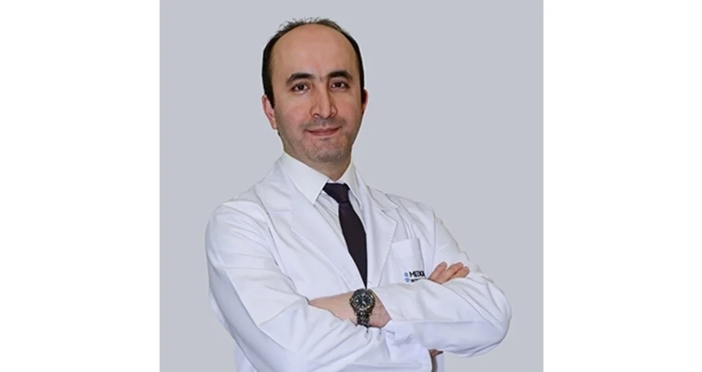Doç. Dr. Burak Uz: "Sigara 'Akut Miyeloid Lösemi' sıklığını arttırıyor"