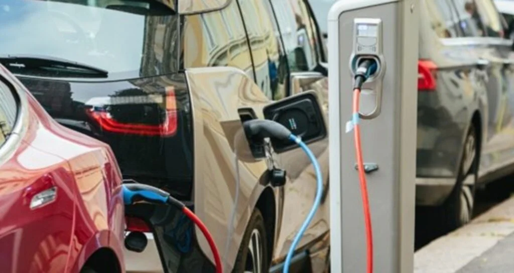 Elektrikli Araç Sayısı Gün Geçtikçe Artıyor