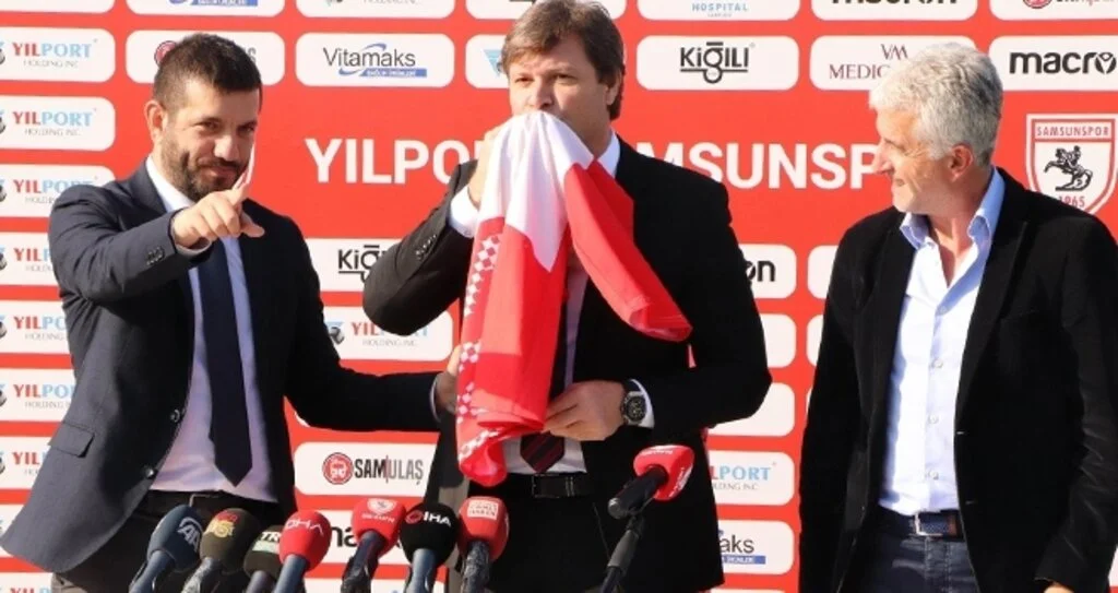 Ertuğrul Sağlam'a kutlama mesajı