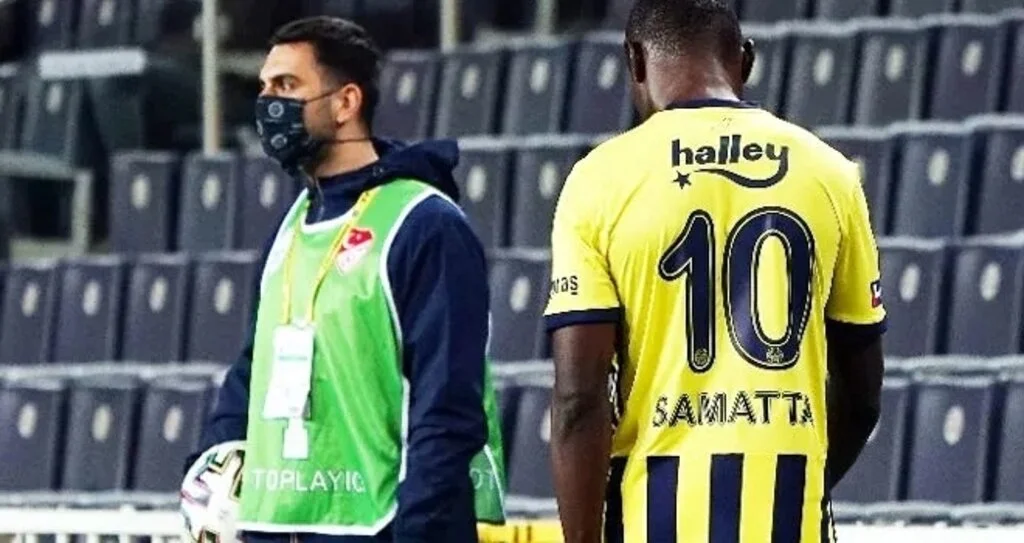Fenerbahçe'de Samatta Şoku!