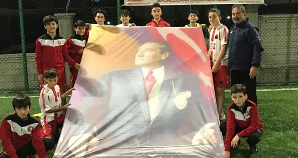 İstiklal'in Sporcuları 'Ata'sını Unutmadı