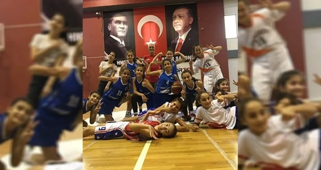 Kısıtlamalara Rağmen Çalışıyorlar