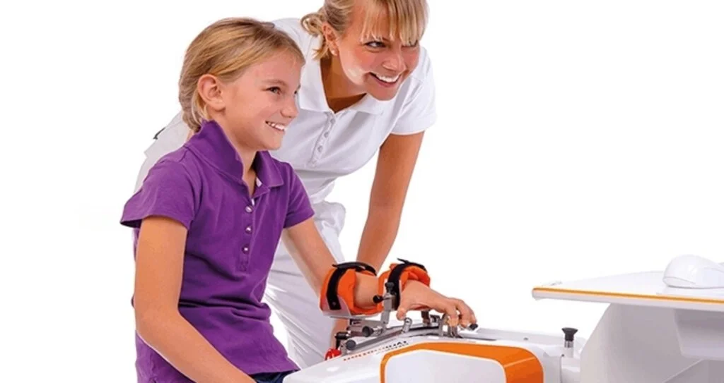 Robotlar Elimiz Kolumuz Oldu