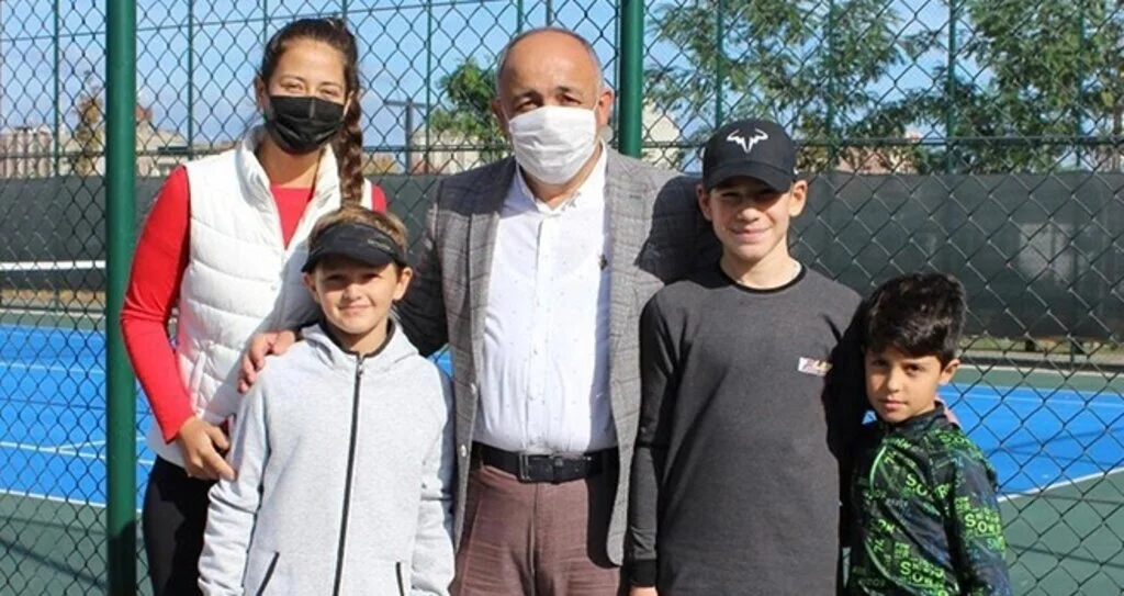 Samsun Gençlik ve Spor İl Müdürü İsmail Hakkı Kasapoğlu Şaöpiyonlarla Buluştu