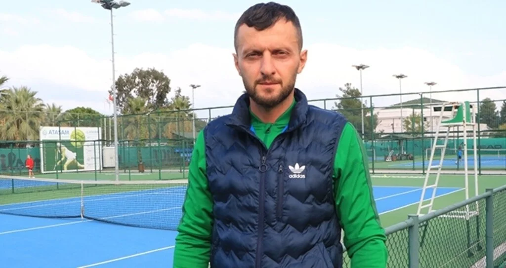 Samsun Tenis Kulübü Antrenörü Hüseyin Çelebi: Açık Alanda Risk Düşük