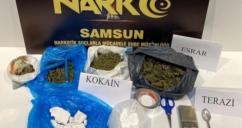 Samsun'da kokain ve esrar ele geçti: 2 gözaltı