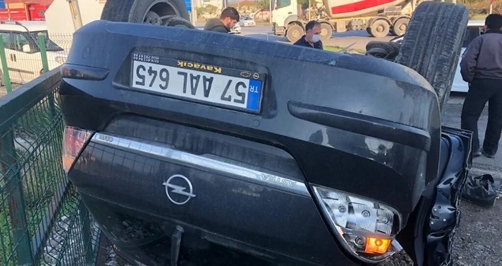 Samsun'da Otomobil takla attı: 2 yaralı
