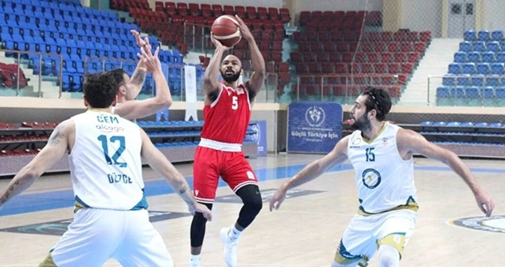 Samsunspor Basketbol'da En Skorer Dukes Oldu