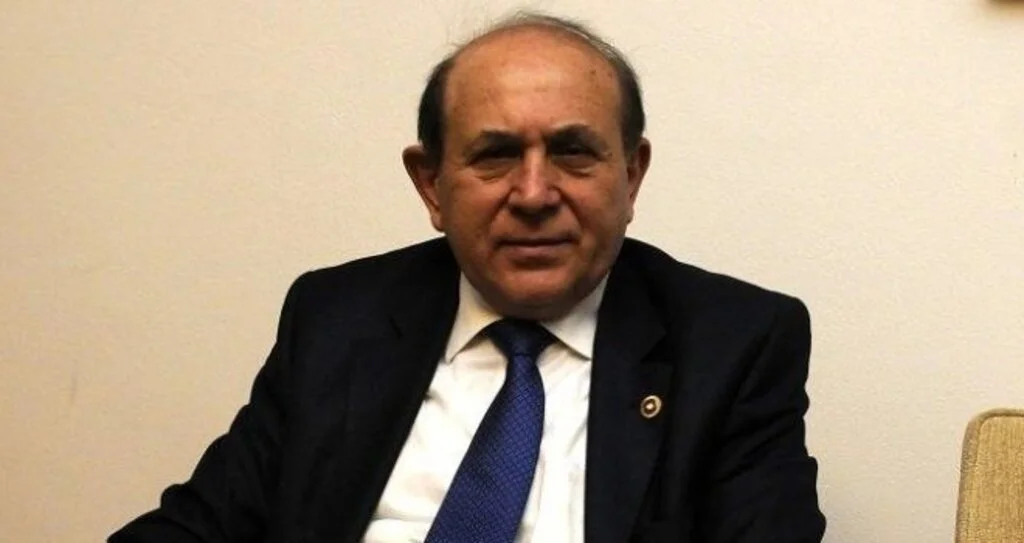 Son dakika… Burhan Kuzu vefat etti