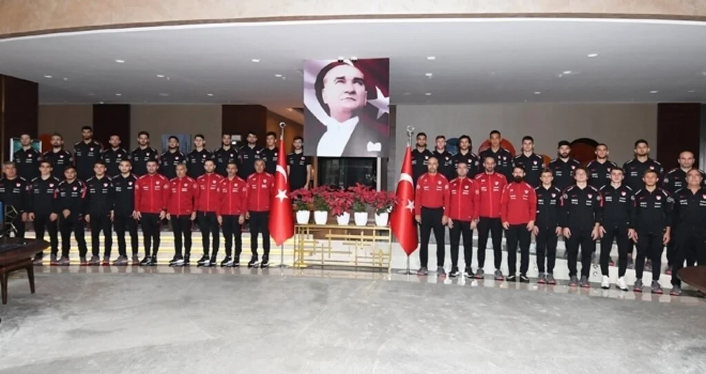 Ümit Milli Takım Samsun'da Atatürk'ü Anma Töreni düzenledi