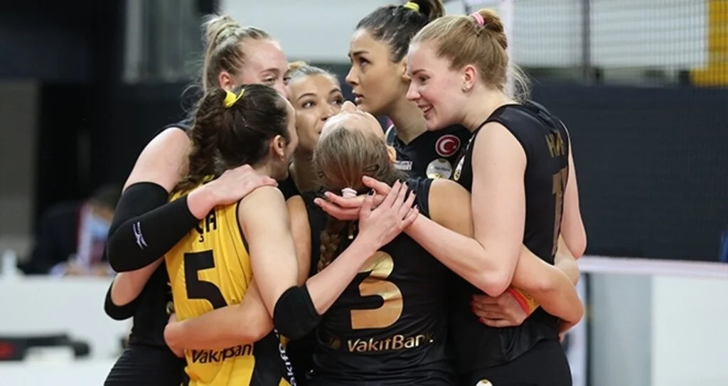 VakıfBank namağlup liderliğini sürdürüyor
