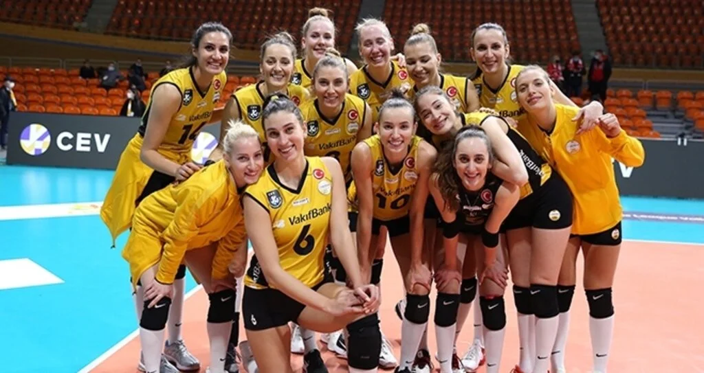 VakıfBank'tan ikinci günde ikinci galibiyet