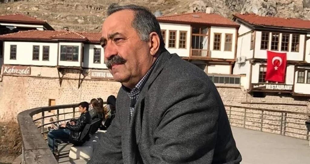 Yerel sanatçı korona kurbanı