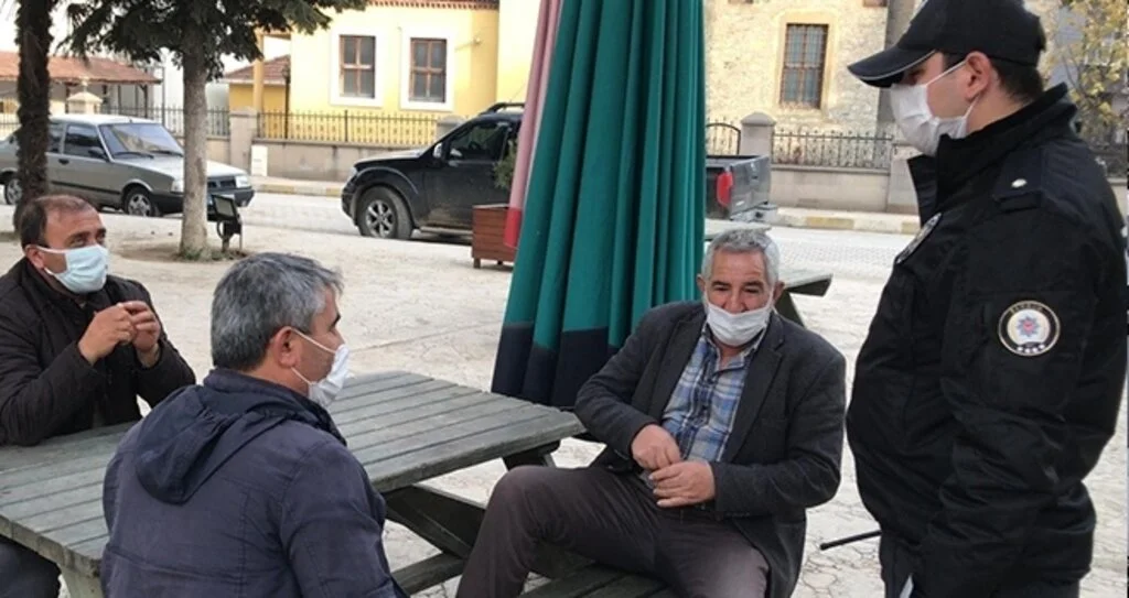 Alaçam'da maske ve sigara denetimi