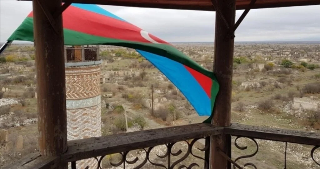 Azerbaycan Fransa'ya nota verdi