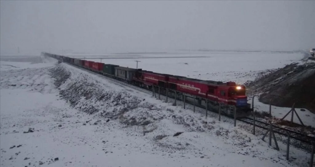 Bakan Karaismailoğlu: Çin ihracat treni Çerkezköy'den Xi'an'a kesintisiz yolculuğunu tamamladı