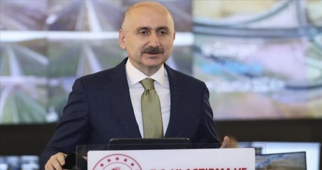 Bakan Karaismailoğlu: Gölbaşı Şehir Geçişi ile ilçe içindeki transit geçiş ortadan kalkacak