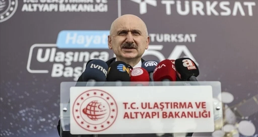 Bakan Karaismailoğlu: Türksat 5A ve 5B frekans bantları için yer istasyonları kurulumunda son aşamaya gelindi