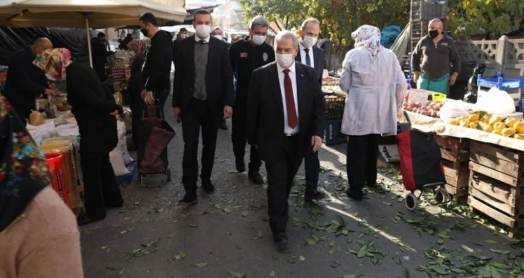 Başkan Demirtaş semt pazarlarındaki denetimleri yerinde inceledi