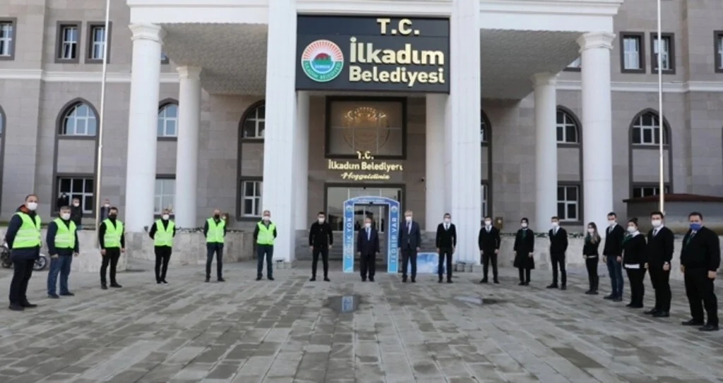 Başkan Demirtaş: “Zor durumda olan herkesin yardımına koşacağız”