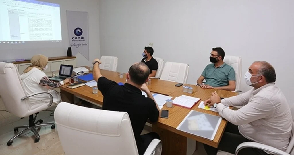 Başkan Sandıkçı sosyal yardımları denetledi