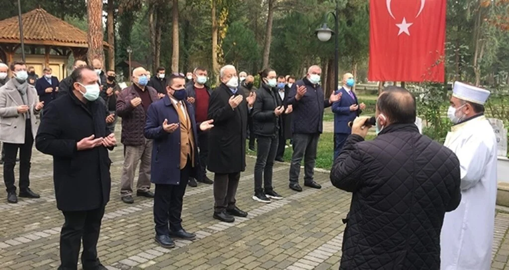 Çarşamba Ticaret Borsası Başkanı Kazım Yılmaz'ın annesi toprağa verildi