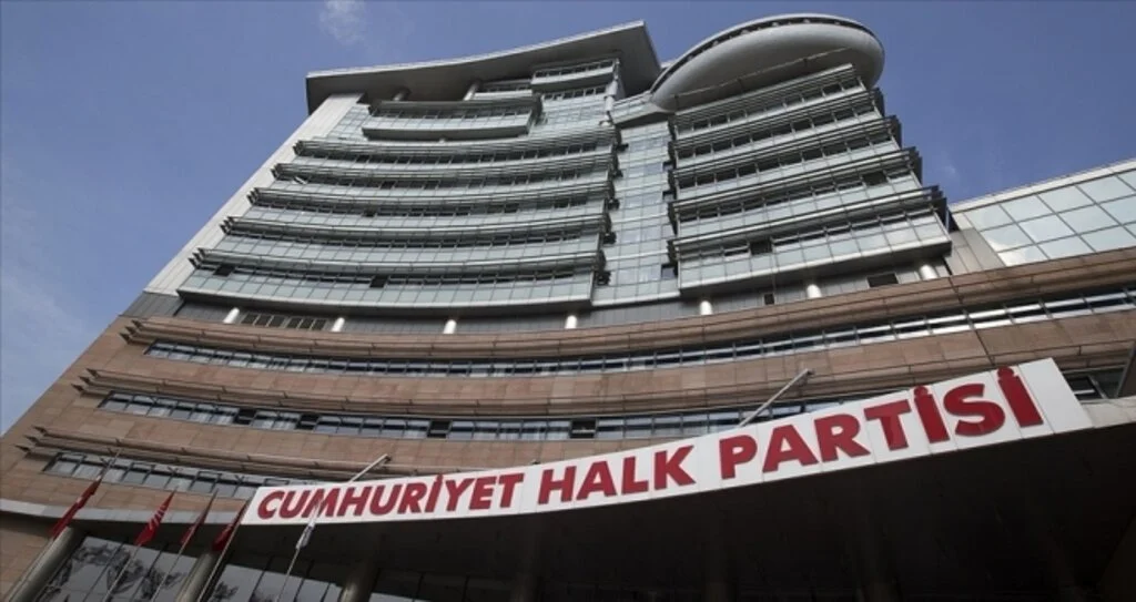 CHP Kovid-19 Danışma Kurulu: Normalleşebilmenin sağlanmasında tek çıkış yolu aşılama