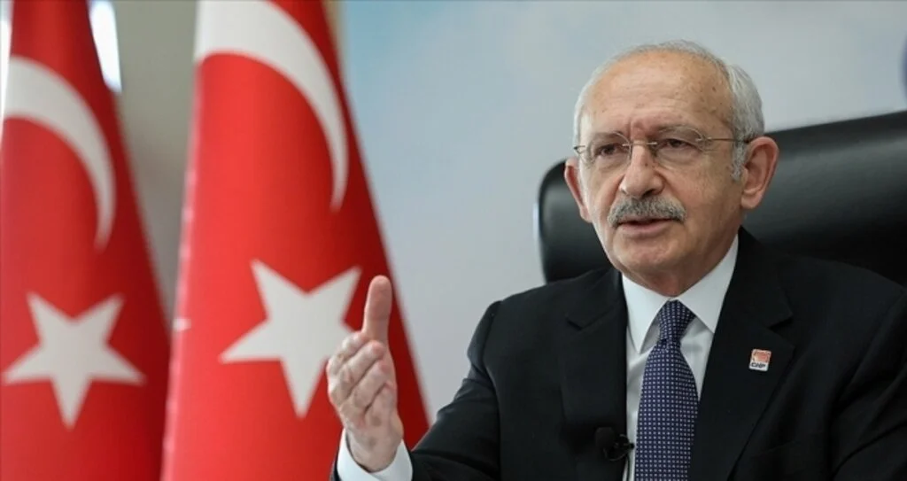 Kılıçdaroğlu: Kamu yönetiminde liyakati egemen kılmak, KPSS'de sözlüyü tümüyle kaldırmak zorundayız
