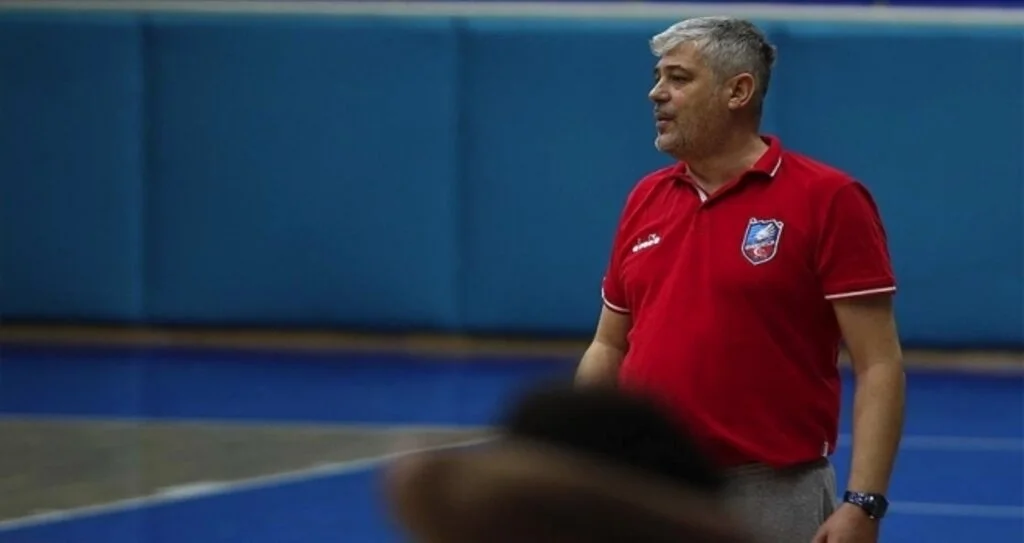 Kovid-19'u yenen basketbol antrenörü Çavuşoğlu: Bu süreç beni çok yıprattı, ilk üç günü hatırlamıyorum
