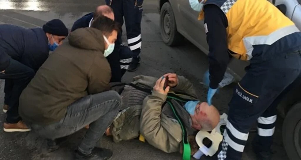 Otomobile çarpan bisiklet sürücüsü hastanelik oldu