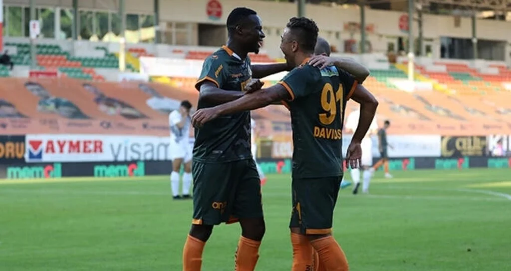 Şehir Derbisinde Galibiyet Alanya'nın