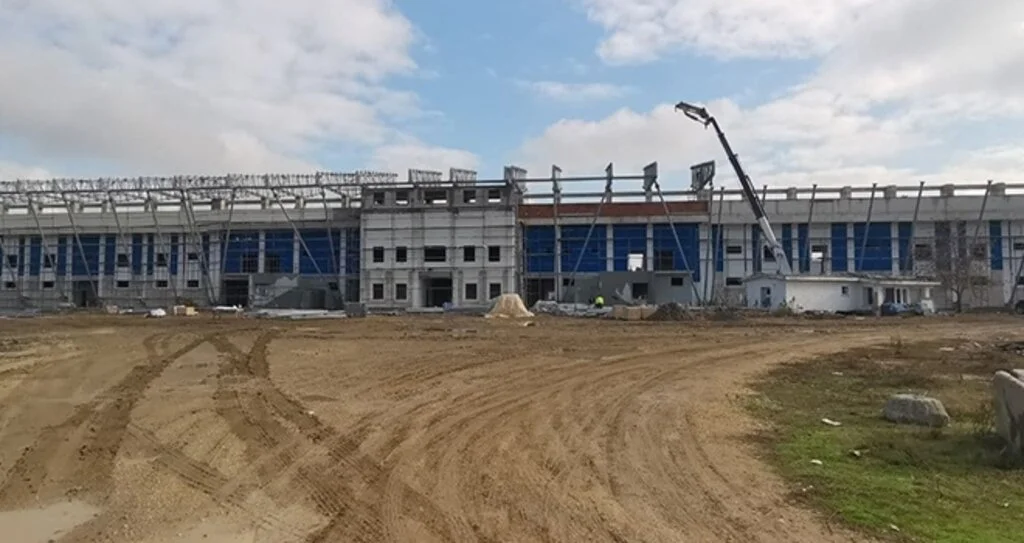 Stadyum İnşaatında Hummalı Çalışma