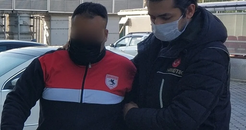 Uyuşturucu hapla yakalanan şahıs tutuklandı