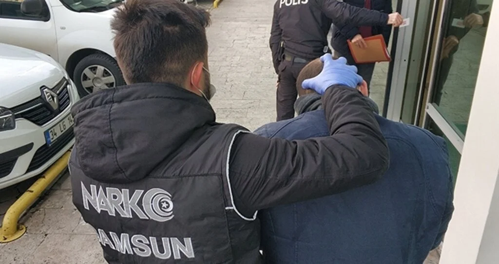 Uyuşturucu ticaretine 1 tutuklama, 1 adli kontrol