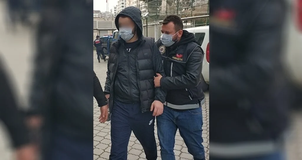 Uyuşturucudan serbest kalan gencin evinde kokain ve uyuşturucu haplar ele geçirildi