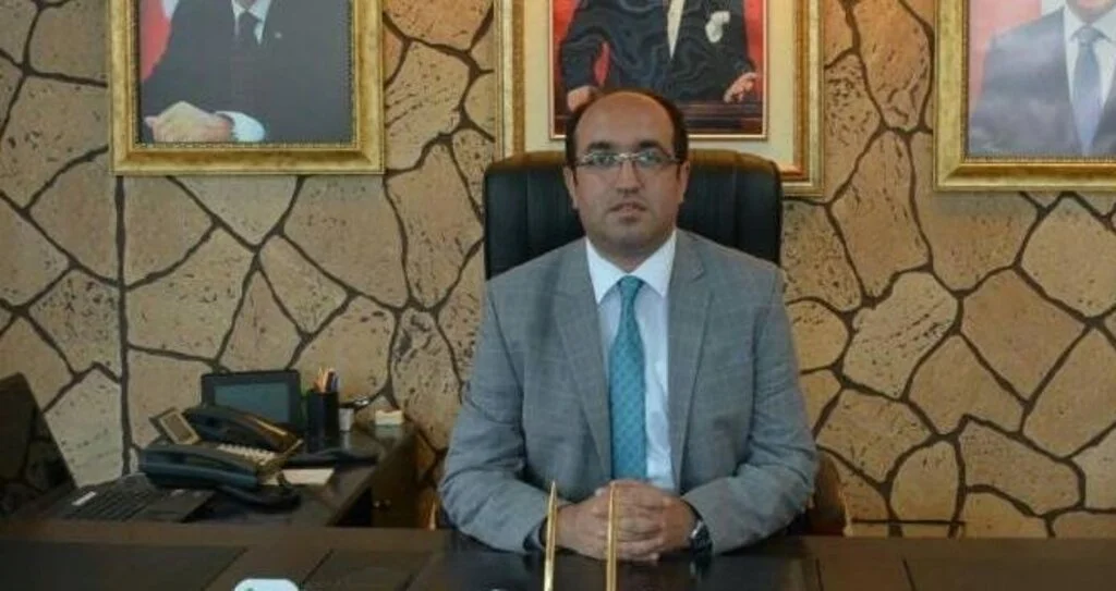 AK Parti'li başkandan takipçi karşılığında tatil çekilişi